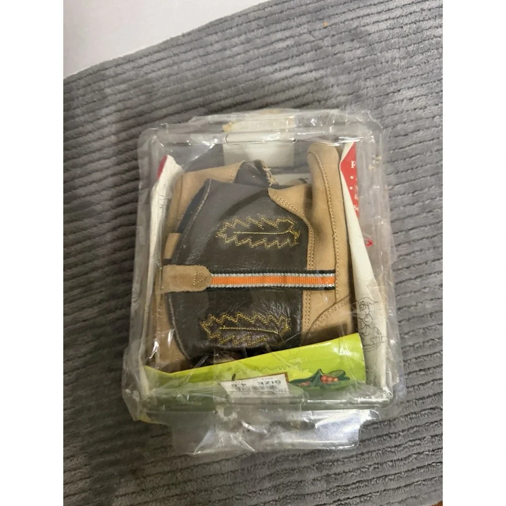 Old West Poppets infant Size 4 Brown Boots